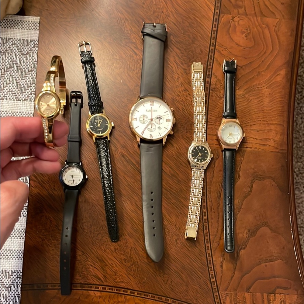 Lot of watches